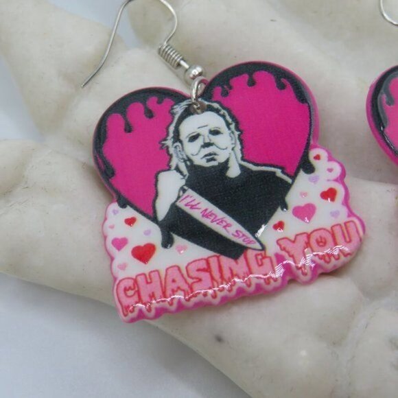 Michael Myers I'll Never Stop Chasing You Bleeding Heart Halloween Earrings NEW - Picture 5 of 8